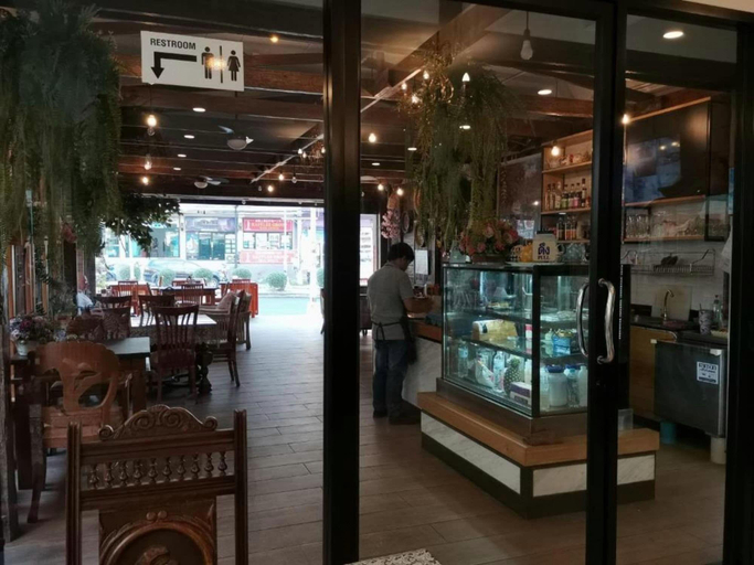 Food & Drinks 4, Harmony Inn, Pattaya