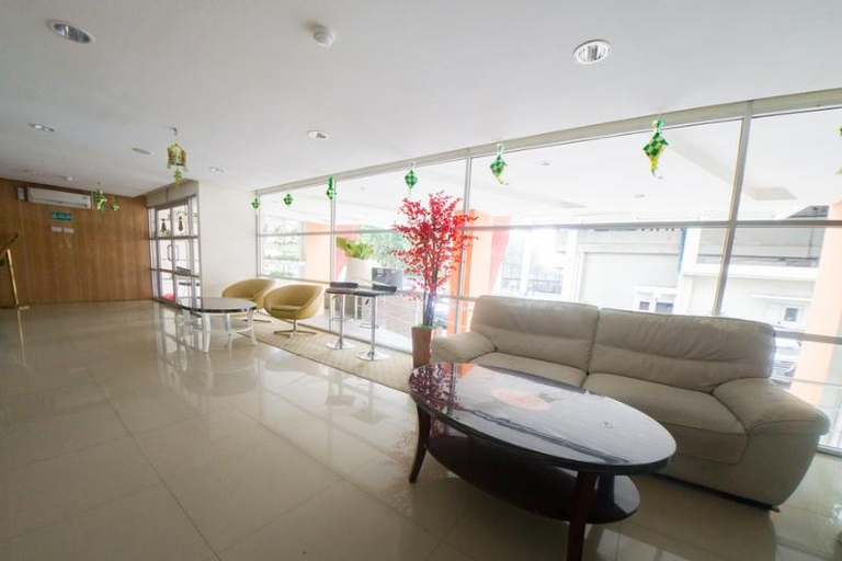 Others 2, RedDoorz Apartment near Bundaran Satelit Surabaya, Surabaya