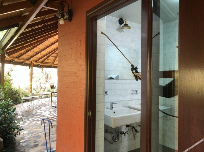 Bathroom 3, Malang Por Hotel, Chiang Kham