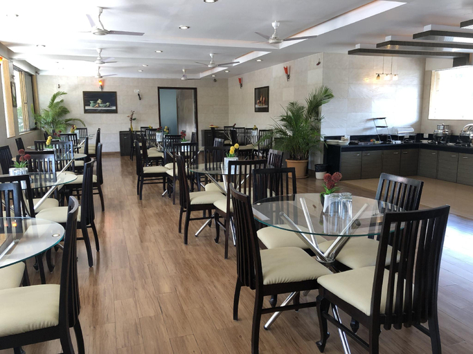 Food & Drinks, Resort Silver Hills Lonavla & Khandala, Pune