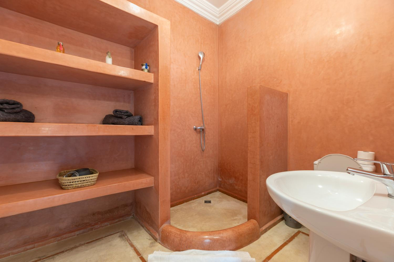 Bathroom 4, Riad Iklil, Marrakech
