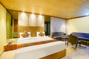 Bed, Fabhotel Nexus inn near Nesco, Mumbai Suburban