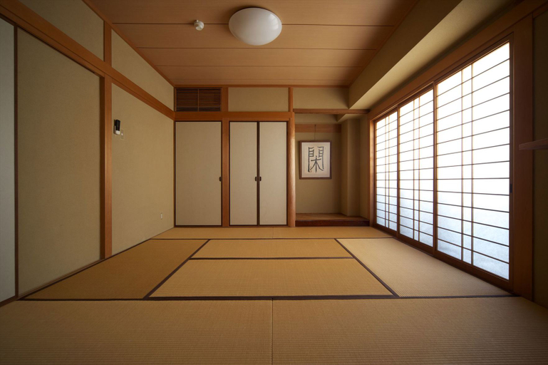 Others 5, Tabiyu Abrigo, Nishinomiya