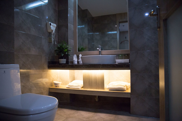 Bathroom 3, Gui Yang HeRun Hotel, Guiyang