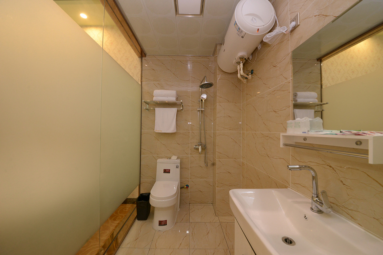 Bathroom, New World Hotel (Harbin Taiping International Airport), Harbin