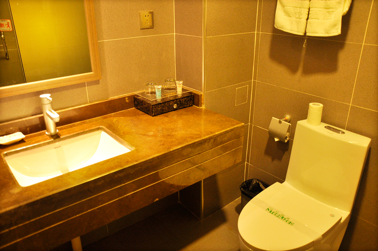 Bathroom 4, Jingyue Hotel (Kangning street, Taiyuan Economic Development Zone), Taiyuan