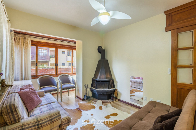 Living area 4, 1-br Apartment w Fireplace in Gramado-rs Dva0103, Gramado