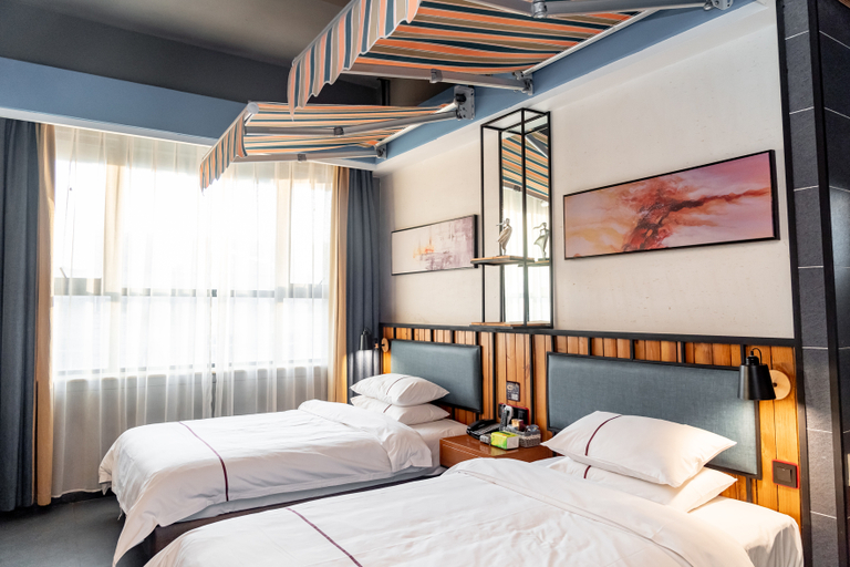 Bedroom 2, Yijia Loft Theme Hotel (Pingdingshan Railway Station), Pingdingshan