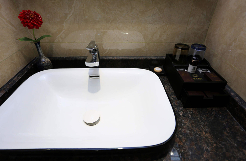 Bathroom, Zhonggu Hotel (Zhengzhou Huiji Wanda), Zhengzhou