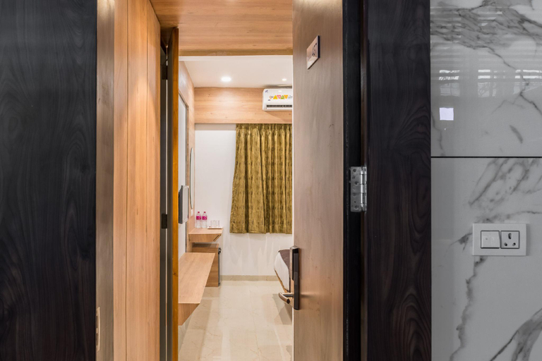 Others 4, Meridian Hotel and Banquet, Surat