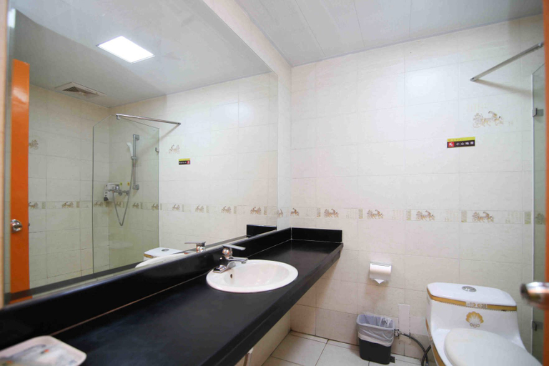 Bathroom, Bayshore Hotel, Dongguan