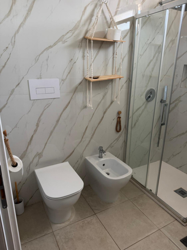 Bathroom 5, Masseria Cafora, Foggia