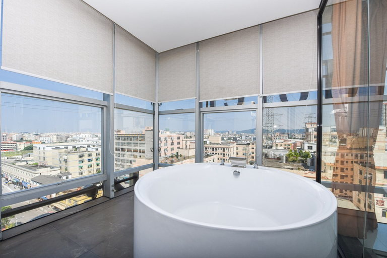 Bathroom 3, Dongyue Hotel (Guangzhou Xiamao), Guangzhou