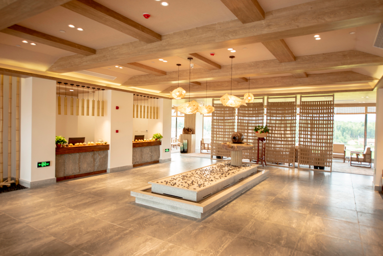 Others 4, Radish Hotel, Xianning