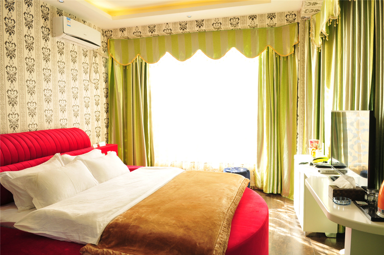 Bedroom 2, MeiLiDaLi, Dali Bai