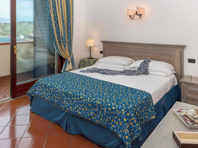 Bedroom 4, ALBERGO FILIPPO II, Grosseto
