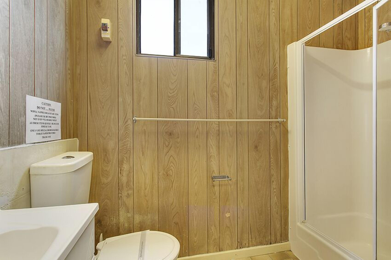 Bathroom 4, Ingenia Holidays Old Bar Beach, Greater Taree