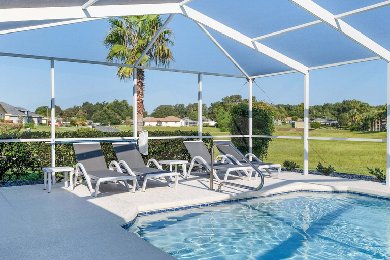 Sport & Beauty 4, Gorgeous Vacation Ciska 3 Bedroom Home by RedAwning, Citrus
