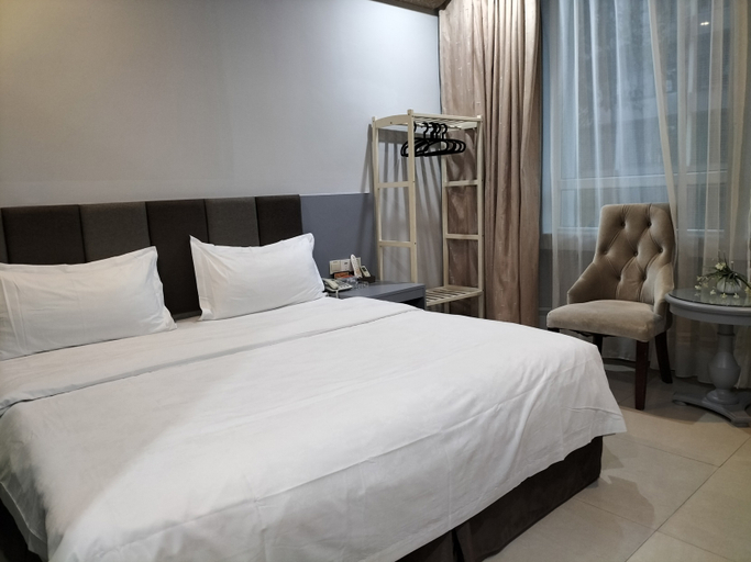 Bedroom 2, Gangyue Hotel, Zhuhai