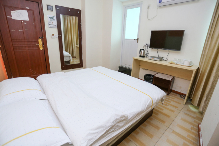 Bedroom 2, Xiangqun Hotel, Guangzhou