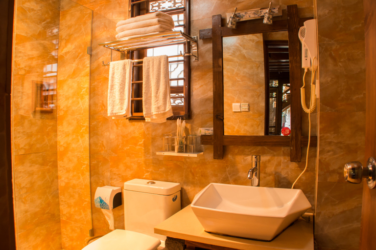 Bathroom 2, Gudao Yanyu Leisure Inn, Lijiang