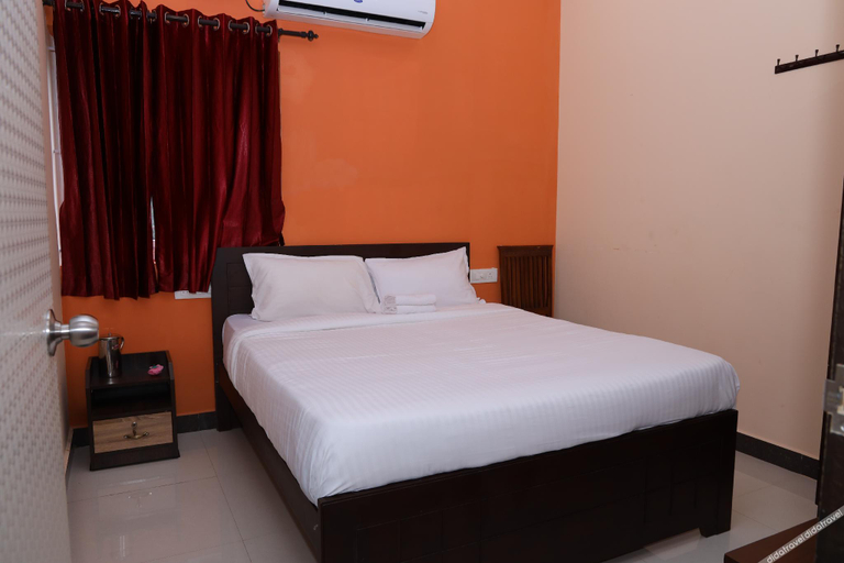 Bedroom 3, Hotel Suryaa Grand, Viluppuram
