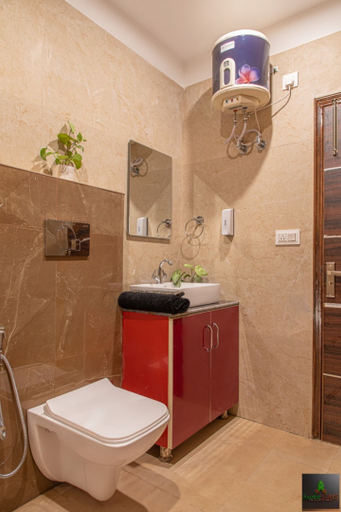 Bathroom, The Green Land Kasauli, Solan