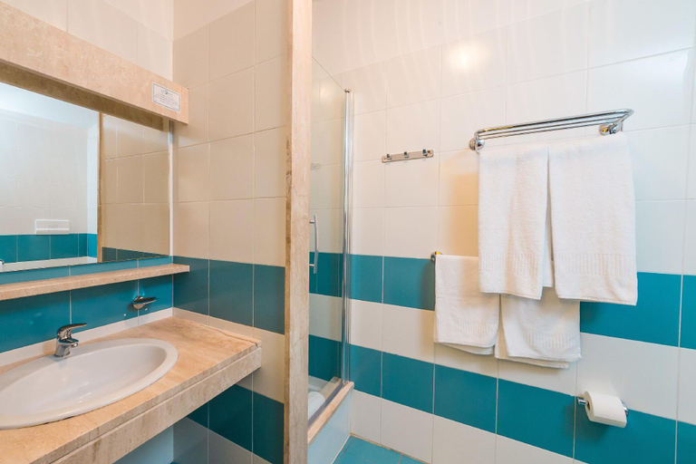 Bathroom 5, Villaggio Alba Dorata, Nuoro