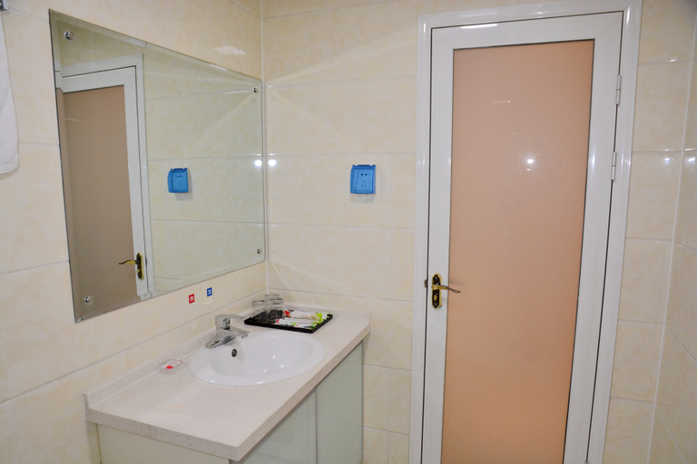 Bathroom 3, Yintong business hotel (taian university town), Tai'an