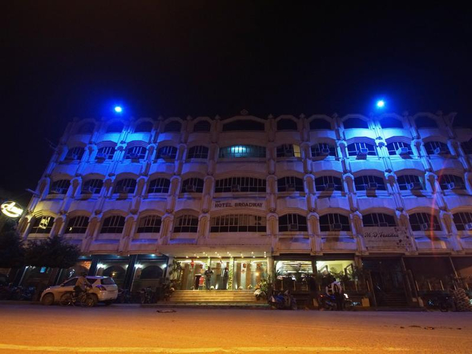 Exterior & Views, ニュー ホテル ブロードウェイ, Varanasi
