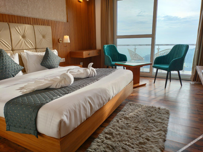 Bedroom 3, The Palm Aryan Mussoorie - 5 mins Walk to Mall Road, Dehradun