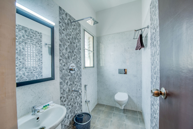 Bathroom 4, Iyla Apart Hotel, Puducherry