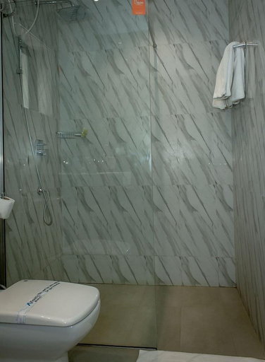Bathroom, Atlantic Hotel & Suites (Victoria Island), Eti-Osa