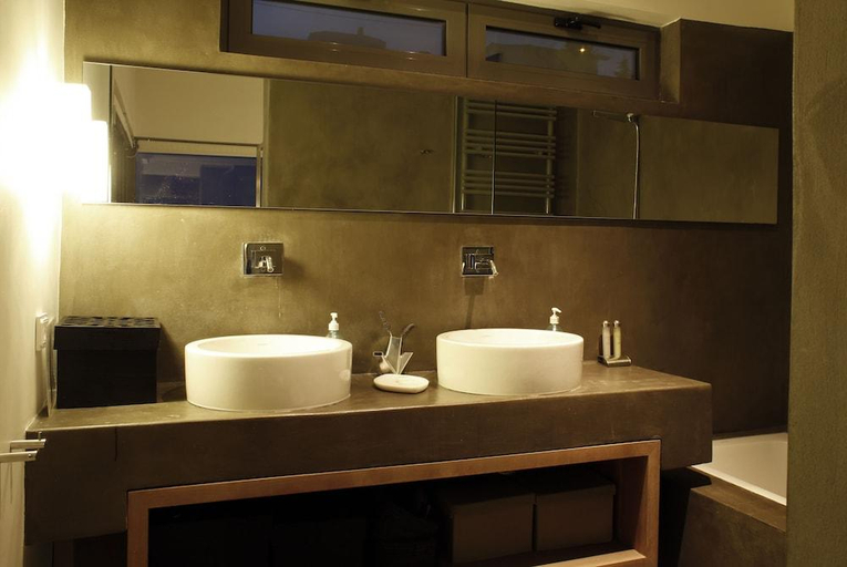 Bathroom 3, Seaview Maisonette Schinias, Attica