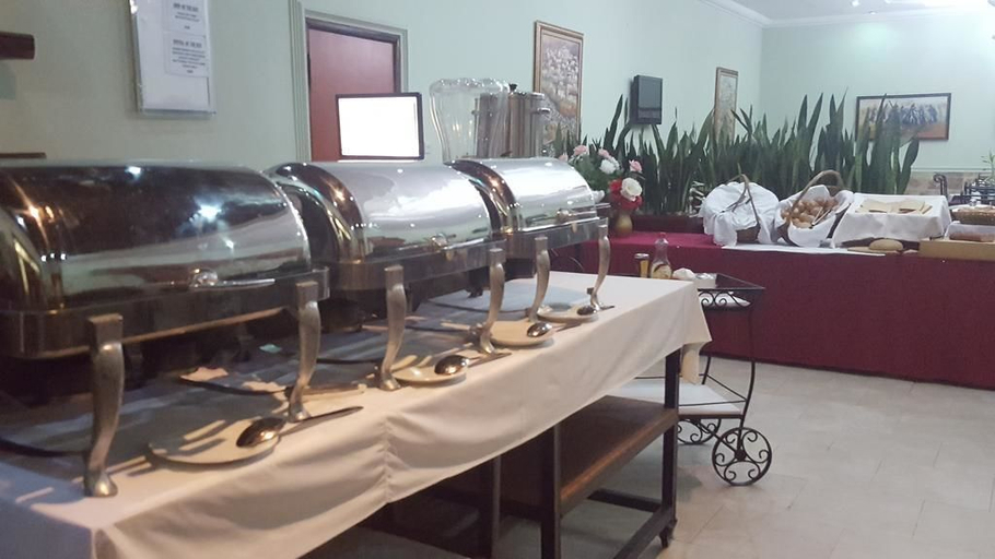 Food & Drinks 5, Bougainvillea Hotel , Obio/Akp
