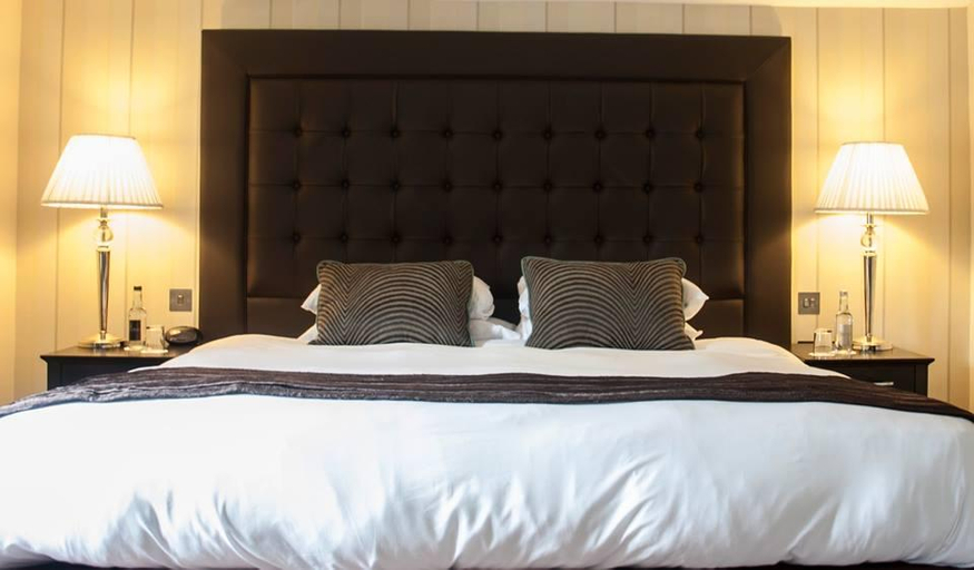 Bedroom 2, Elveden Inn, Suffolk