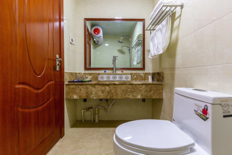 Bathroom, Lanzhou Tiantai Business Hotel, Lanzhou