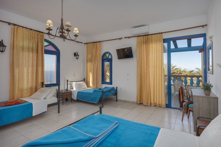 Bedroom 2, Palm Bay Hotel Sissi, Crete