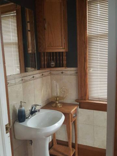 Bathroom 3, Nicklin House, Essex