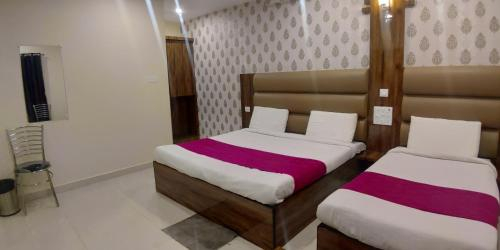 Bedroom 1, City Hotel Prayagraj, Kaushambi