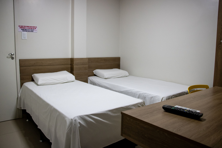Bedroom 2, Hotel Universal, Santarém