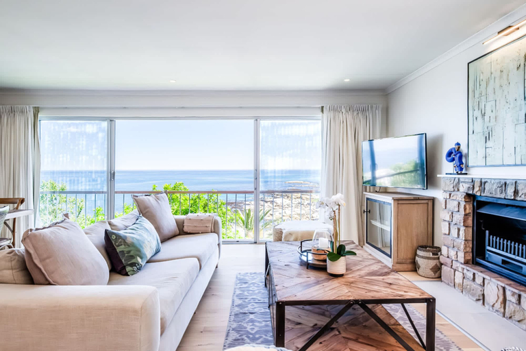 Room 3, Camps Bay 4 Bed Sea Views Rock Views, City of Cape Town