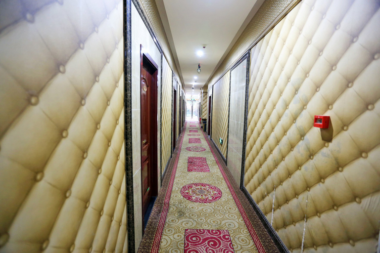 Others 3, Hunter Gaming Hotel, Chongqing