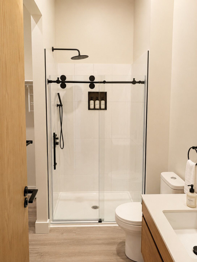Bathroom 2, The Post Hotel, Renfrew