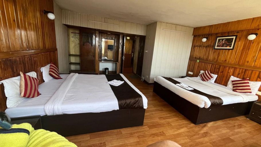 Bedroom 2, Hotel Valentino Darjeeling near Mall Road, Darjiling