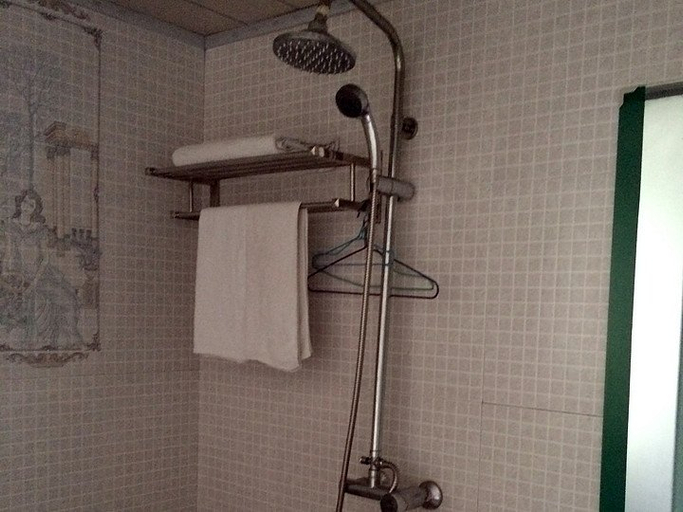 Bathroom 3, Wenlan Business Hotel, Hangzhou