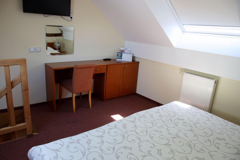 Bedroom 2, Hotel Certousy, Praha 20
