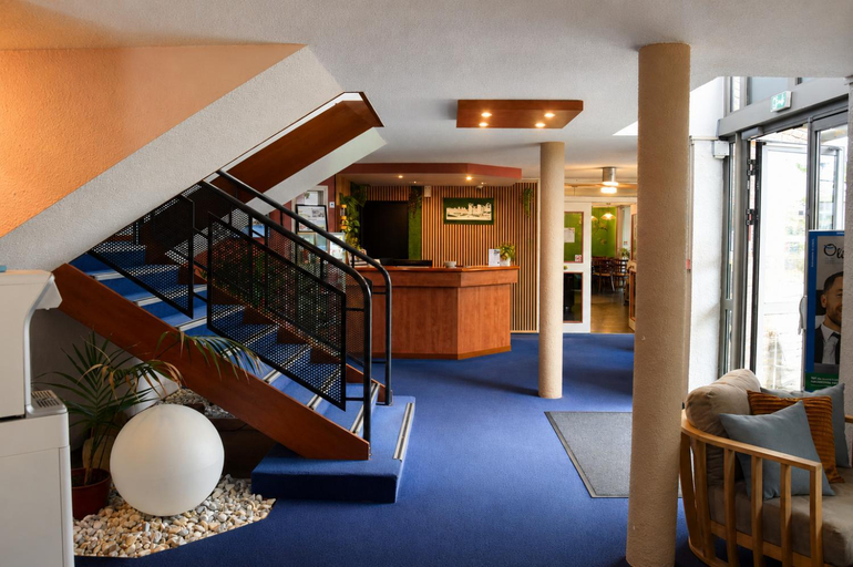 Public Area 2, Brit Hotel Caen Herouville, Calvados