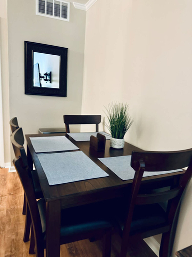 Room 3, Lakefront Condo - King Bed Full Kitchen, Lee