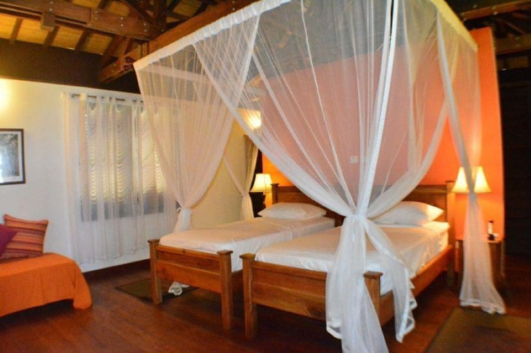 Bedroom 2, Heliconia Grove